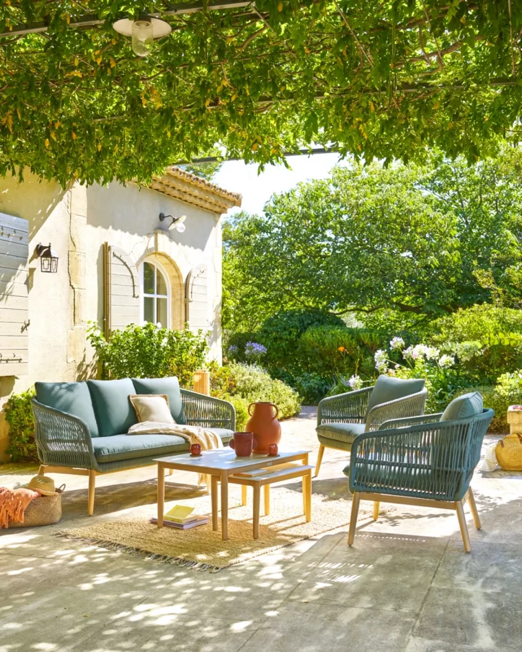 plantes grimpantes pour pergola en aluminium jardin verdure