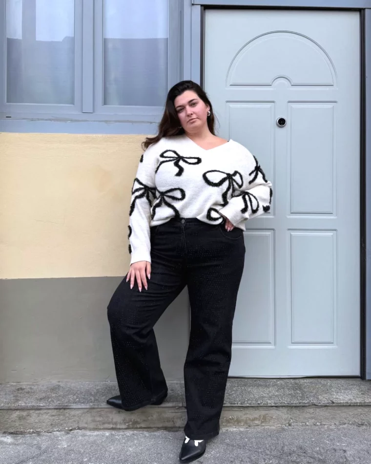 idees de style femme ronde pull ulla popkin pantalon noir